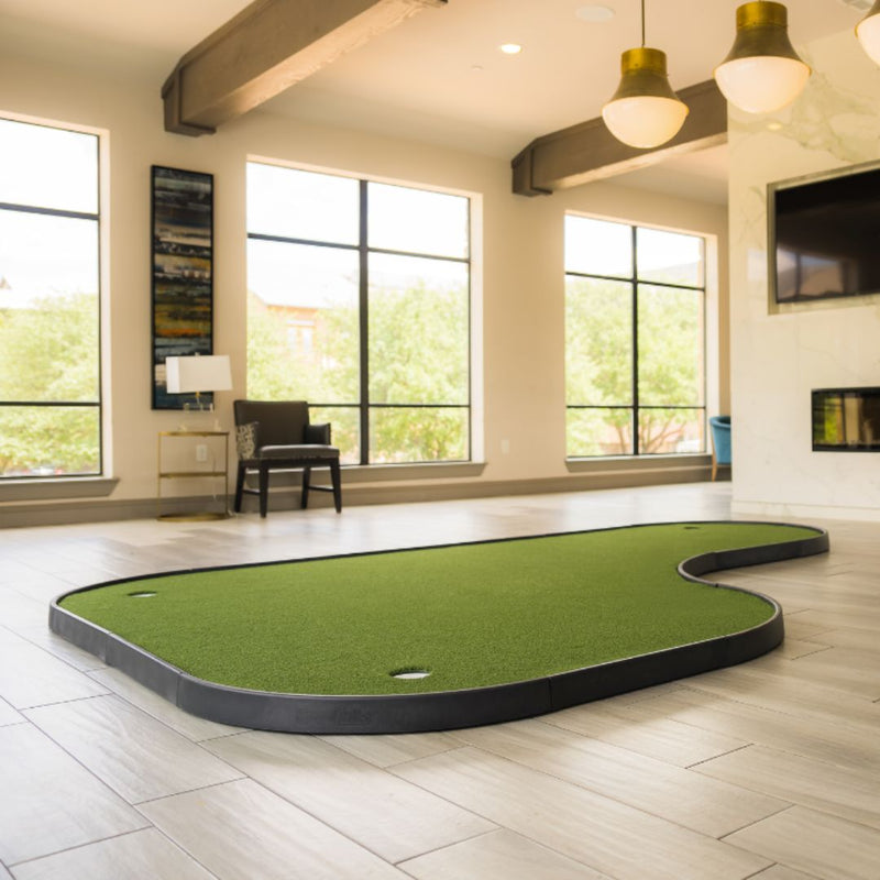 SIGPRO Walkoff Putting Green Shop Indoor Golf