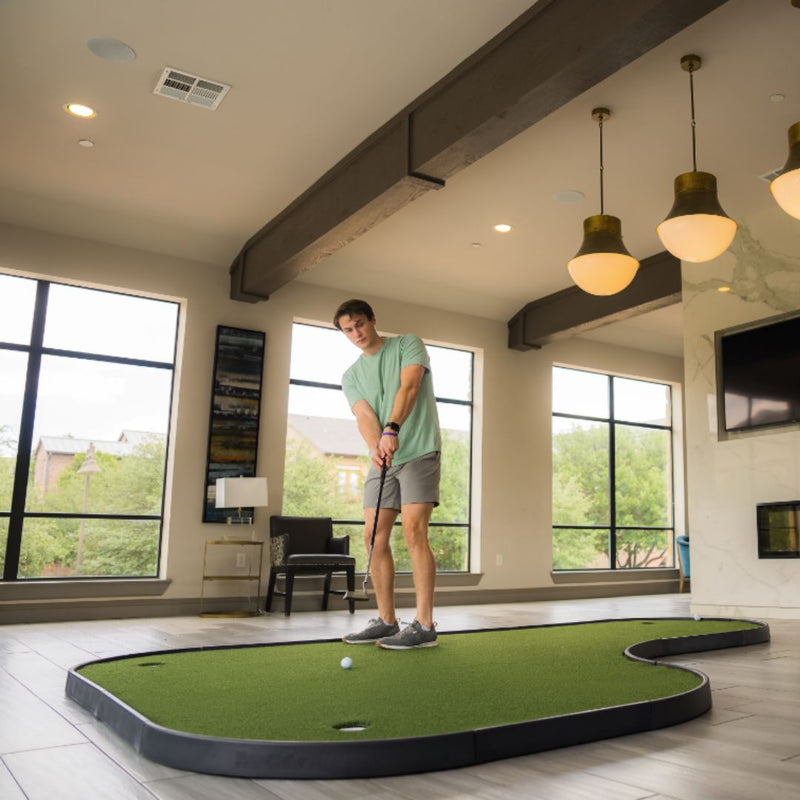 SIGPRO Walkoff Putting Green Shop Indoor Golf