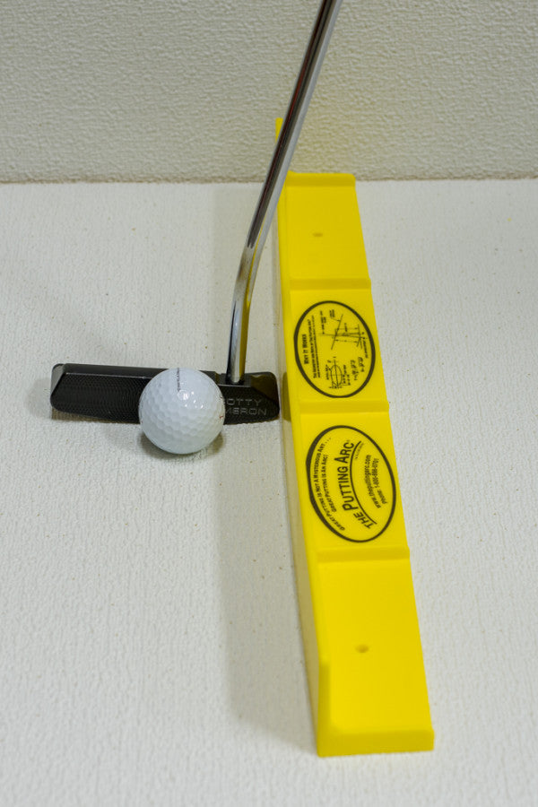 The Putting Arc T3 Indoors